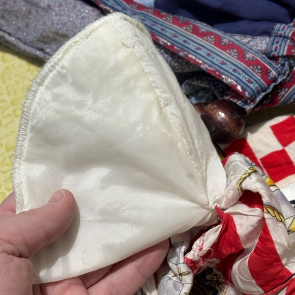 Vintage Silx Women's Red and Black Patterned Blouse - Picture 10 of 12